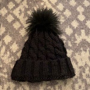 Abercrombie & Fitch cable hat